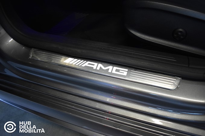 MERCEDES-BENZ A 35 AMG 4Matic Luxury